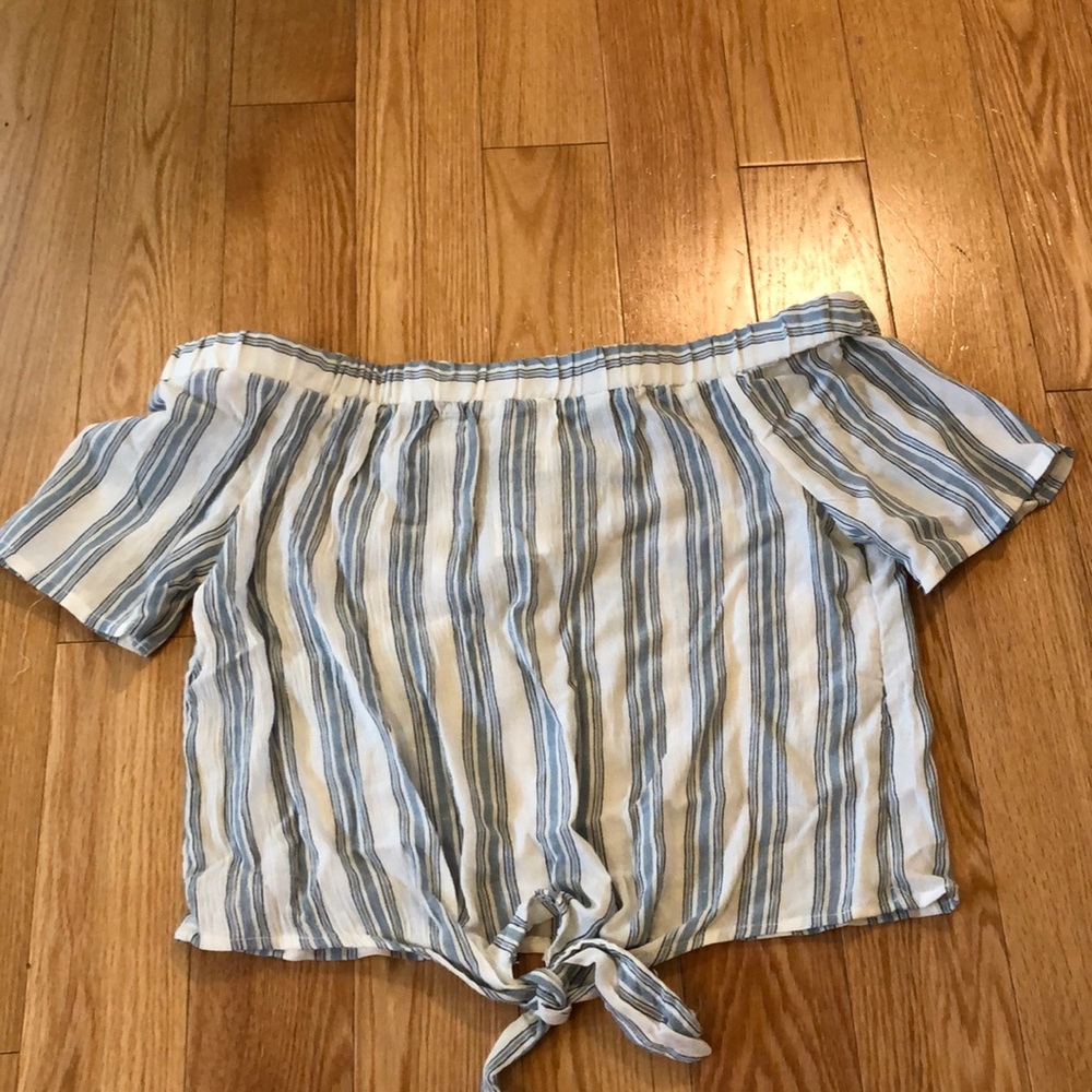 Off the shoulder Tillys shirt